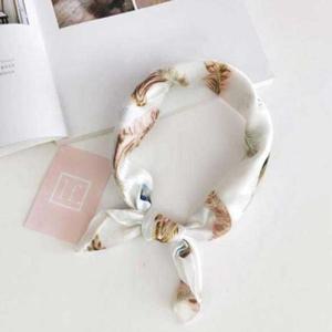 쁘띠스카프 샤랄라 쁘띠 실크 스카프 깃털 2호-흰