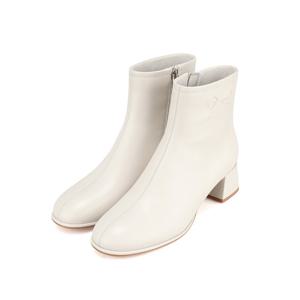 [바바라(슈즈)]양가죽 라운드토 양각리본 포인트 앵클부츠 BBH876BK