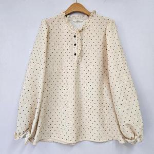 [강물처럼]아이우먼 도트프릴넥벨벳블라우스 LYT529M412 빅사이