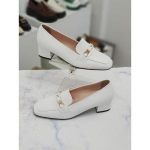 골드 매듭 장식 여성로퍼 단화 4cm HS18383ka