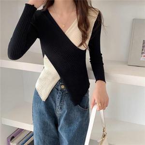 [의류] 데일리 여성 긴팔 투톤 브이넥 봄 니트 LK-K012