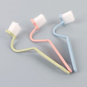 V형 변기 청소 브러쉬