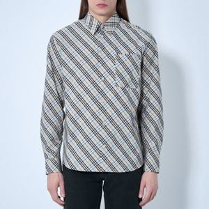 26 SS 버버리 시그니처 체크 모티프 싱글 포켓 코튼 셔츠 8101177 C1849