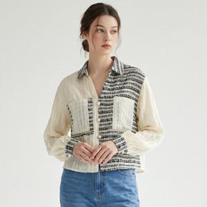 [포커스]오픈 넥 트위드 배색 레이스 블라우스  PBVFF6S1BL5051