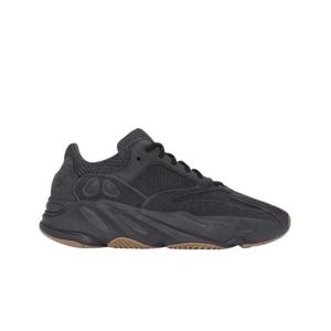 아디다스 이지 부스트 700 유틸리티 블랙 2023 FV5304