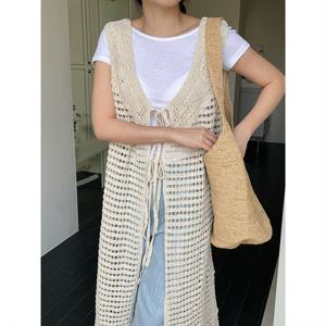 [한정수량] [올리비에스클로젯] 리본 끈 크로셰 롱 니트조끼_O2506KV020B