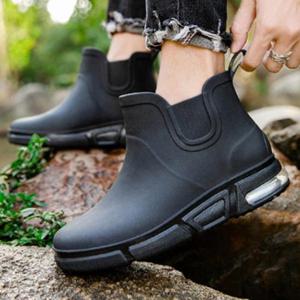 [다잇템]남성 짧은 SS 운동 에어솔 검정 우비장화 (35657064)