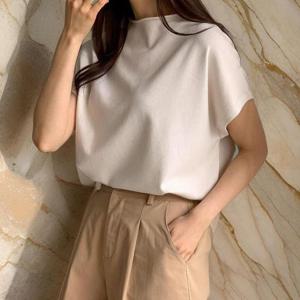 [다잇템]여자 돌돌 비스코스 폴라 민무늬 SS 니트 (32528614A)