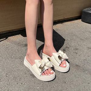 [바인미쇼룸] 4.5cm 키높이 통굽 여성 슬리퍼 여름 여자 샌들