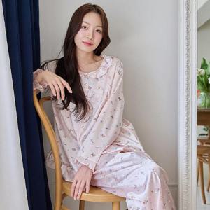 바풀 CA4W11516 여성잠옷 실키 파자마 투피스 잠옷 상하 세트 피치