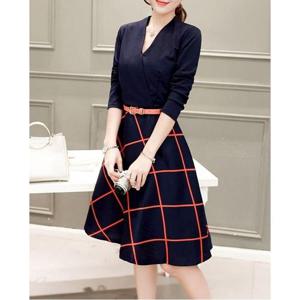 여성 봄 간절기 레드 라인 허리 벨트 브이넥 원피스