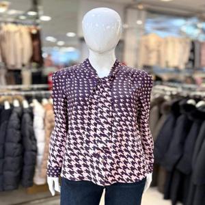 [조이너스]타이넥 하운드 패턴 프린팅 블라우스 JADW9WRB100