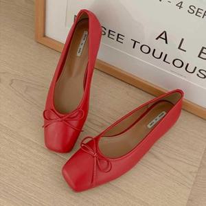 리본 장식 레드 플랫 슈즈 유행 하는 신발 여성 단화 WB72887