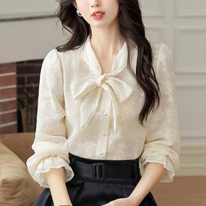 [패션시그널] 레이스리본넥 플라워패턴 블라우스 900BB7