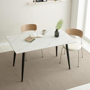 예다움 루아 4인용 포세린 통 세라믹 식탁 테이블 1400 블랙