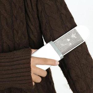 옷먼지제거 옷먼지제거기 먼지털기 먼지제거기 검은옷 WFF609D