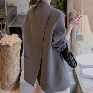 [패션시그널] 지티 뒷절개라인 루즈핏 블레이저 자켓 FS003024