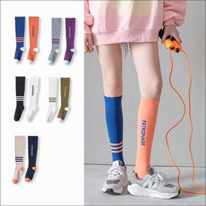 여성 스포츠 롱양말 압박 러닝 운동삭스 반스타킹 니삭스 WFL75TF