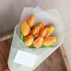 [플로라운지 인기상품] 말랑말랑 튤립 조화 꽃다발