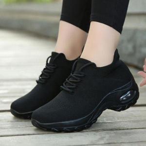 [신상오픈런]인더마 쿠션 여성 에어 검정 운동화 운동 스트랩