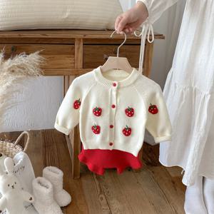 가을 겨울 아기 여자아이 외출복 귀여운 딸기 자수 가디건과 반바지 니트 스웨터 세트
