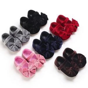 유아 아기 소녀 워커 신발 플랫 Bowknot 부드러운 미끄럼 방지 고무 단독 신생아 신발 미끄럼 방지 유아 첫 워커