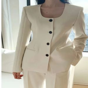 한국 스타일 여성 수트 재킷 캐주얼 엘레강스 여성스러운 스몰 향수 스타일 2026년 봄 패션 출퇴근용 폴리에스터 섬유