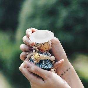 24Pcs 프리미엄 미니 시뮬레이션 밀짚 모자 다육 식물 용 플라스틱 공예 모자 홈 인테리어 DIY 액세서리 스타일링 소품