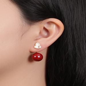 존 메데이로스 진주 귀걸이 고급 여성용 귀걸이 레드 럭키 참 캐주얼 스타일 순색 여름 2025 선물 상자