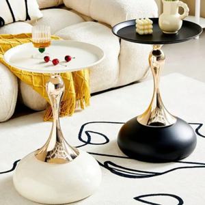 북유럽 소파 사이드 테이블 하이 엔드 코너 테이블 거실 미니 테이블 발코니 커피 테이블 스토리지 랙 철 침대 옆 테이블