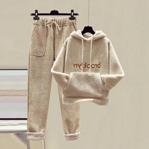 두꺼운 양털 벨벳 세트 여성용 가을 겨울 신상 자수 스웨트셔츠 모직 와이드 레그 팬츠 투피스 세트 캐주얼 스타일