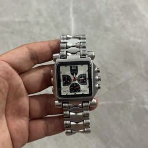 리치트램프의 오리지널 신제품 논오클리 사각형 대형 다이얼 방수 발광 패션 트렌드 남성용 시계