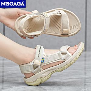 클래식 여름 플랫 여성 샌들 간단한 비치 샌들 야외 캐주얼 스포츠 샌들 신발