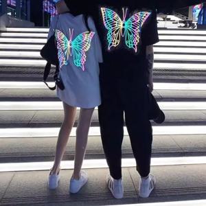 반사 효과 나비 프린트 반팔 티셔츠 여성 여름 캐주얼 루즈핏 미디엄 롱 탑 커플 매칭 티셔츠 인기 트렌드 아웃도어
