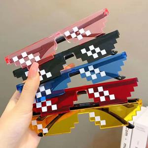 5개 세트 새 모자이크 선글라스 트릭 토이 썸 라이프 안경 딜 위드 잇 안경 픽셀 블랙 모자이크 선글라스 멋진 농담 재미있는 장난감