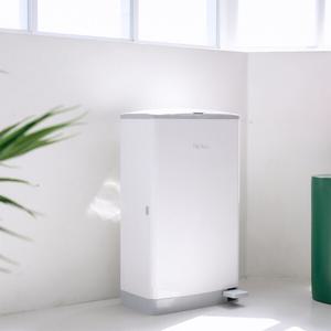 (4/1 최저가) 더롤 연속비닐 페달 휴지통 28L (11m 리필봉투 1매 + 탈취제 2매 기본 증정) 기저귀 반려동물 쓰레기통 특가