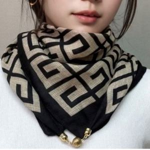 1+1 여자 사각스카프 모임룩 중년여성 매듭없는 이지 목 스카프  3초 연출 컷  1+1 행사중