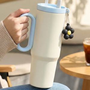 보온보냉 휴대용 키링 304스텐 텀블러 차량용 사무실 대용량 빨대포함 손잡이 텀블러 650ml  1+1 이벤트