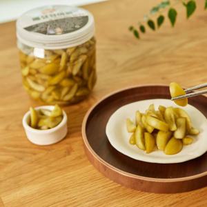 매실 장아찌 매실절임 저염 피클 1kg 새콤 아삭 밥반찬