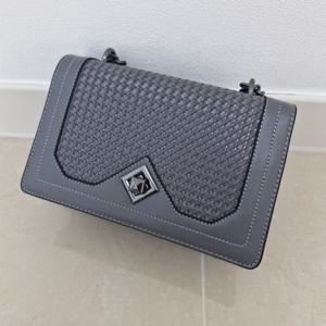 쫑코네 데일리 가죽 체인 스몰백 가볍고 데일리로 매일 쓰는 미니 스몰백