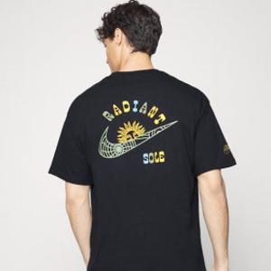 나이키 솔 크레프트 루즈핏 반팔 티셔츠 DR7960