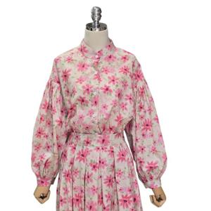 [포커스]퍼프소매 플라워 블라우스 (FM5C3BL3100)