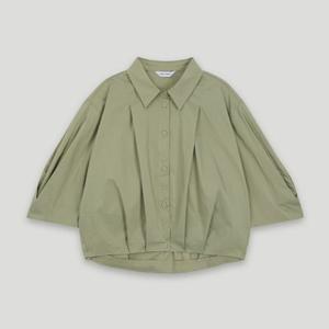 [코데즈컴바인] 셔츠카라 턱볼륨 블라우스 (CKB-BL391W4)