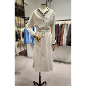 [코데즈컴바인] (CJC-KO001W9Z)  배색 후드 니트 원피스