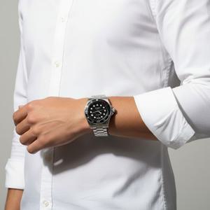 구찌 YA136208 (YA136208A) 다이브 남성 메탈시계