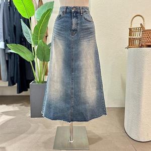 [포커스]FW4K3SK32298_피치 기모 롱 데님 스커트