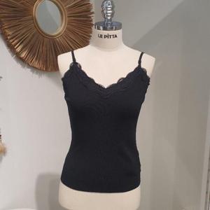 르피타 HC06 레이스 끈나시(블랙) L252ATP554