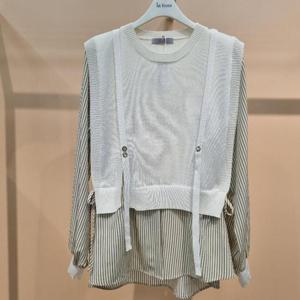 라티움 HC34 봄 니트배색 세로줄블라우스멜빵니트 T2613sw17