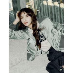 [올리비아로렌]올리비아로렌 sh06 맞주름포인트봄버점퍼 VVBKA5S