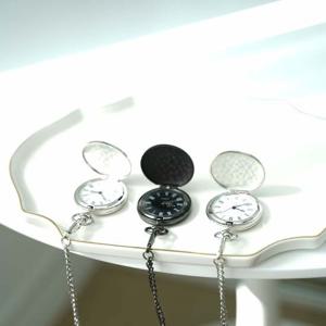 모던 실내 인테리어 실용 베이직 회중시계